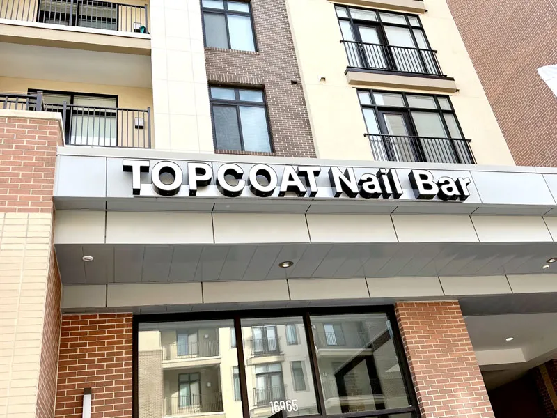 Topcoat Nail Bar